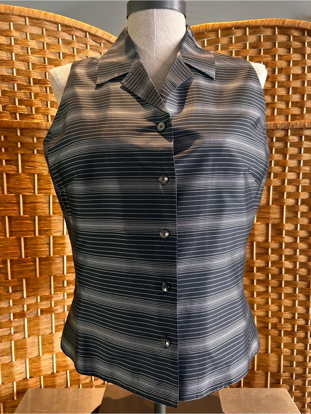 100% Silk Striped Tailored Button Front Vest Black White Size 10